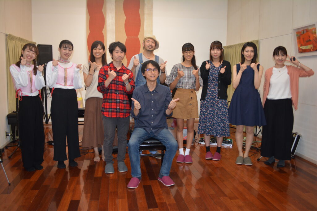 KATSUYAギタースクールの初心者の生徒さんのイベント風景