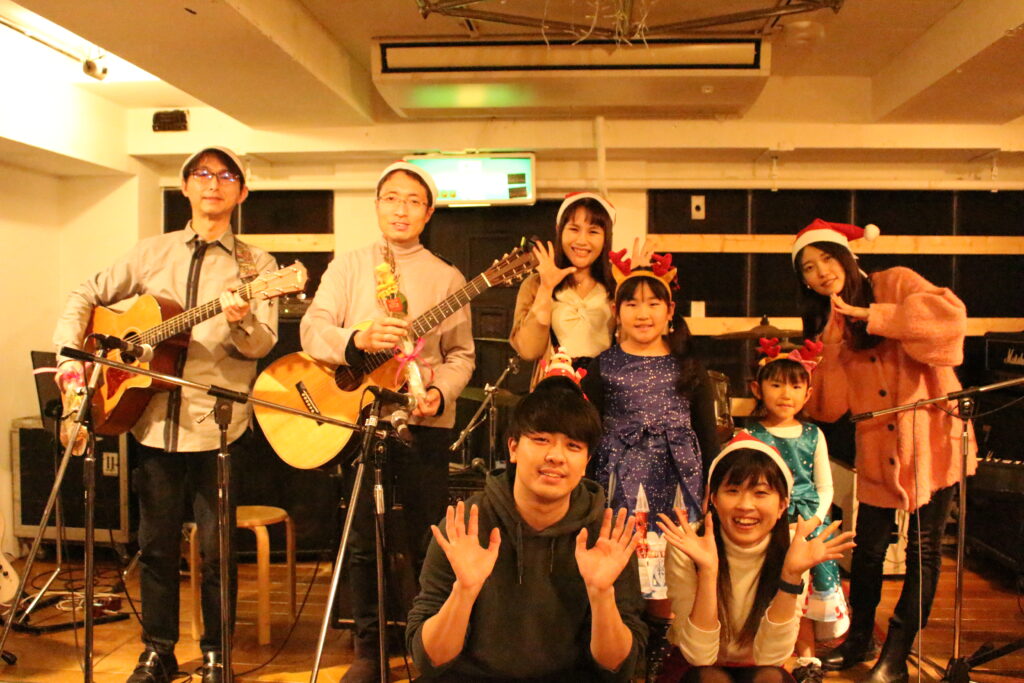 KATSUYAギタースクールの初心者の生徒さんのイベント風景