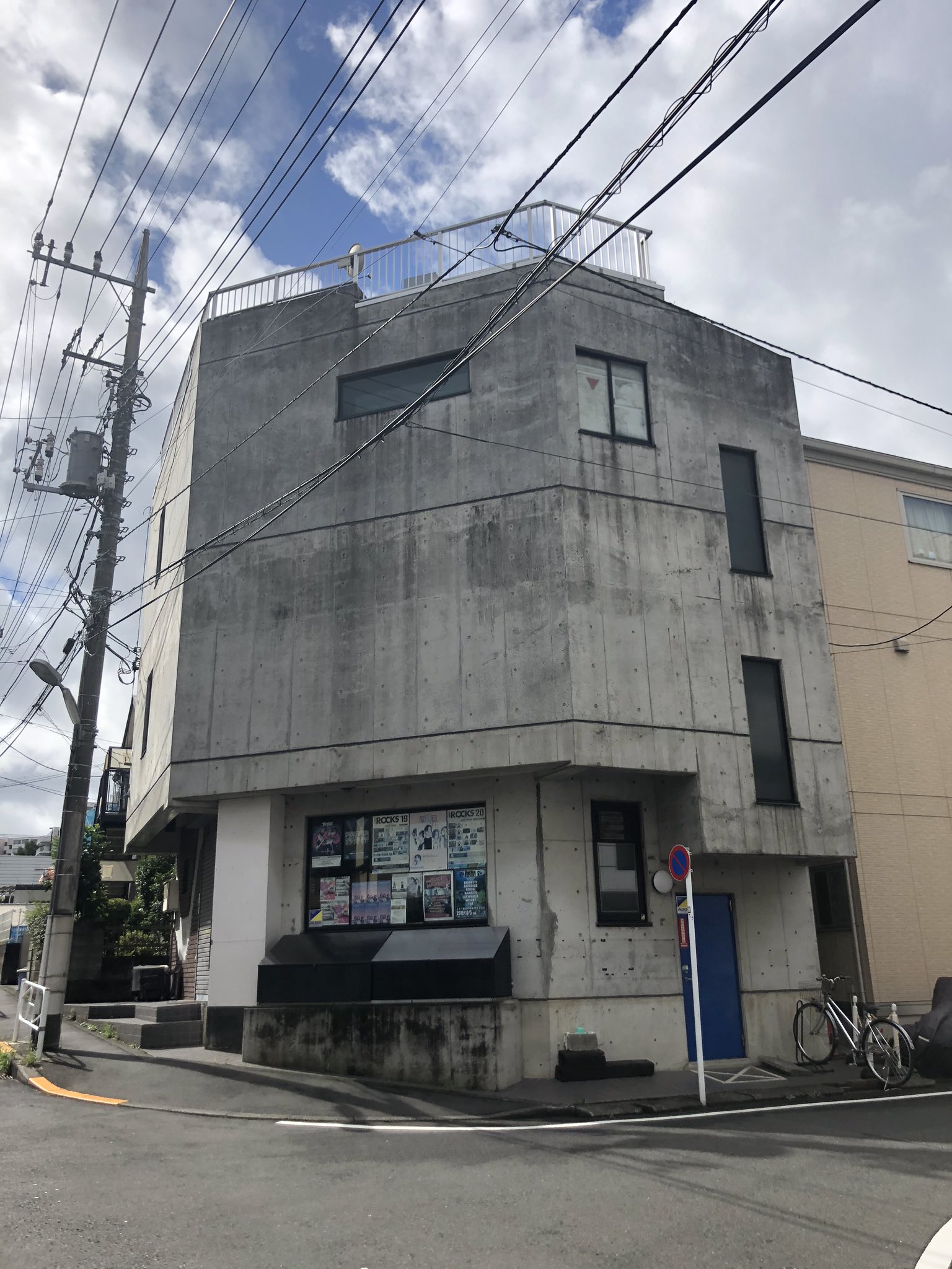 KASTUYAギタースクール堀之内駅教室の外観